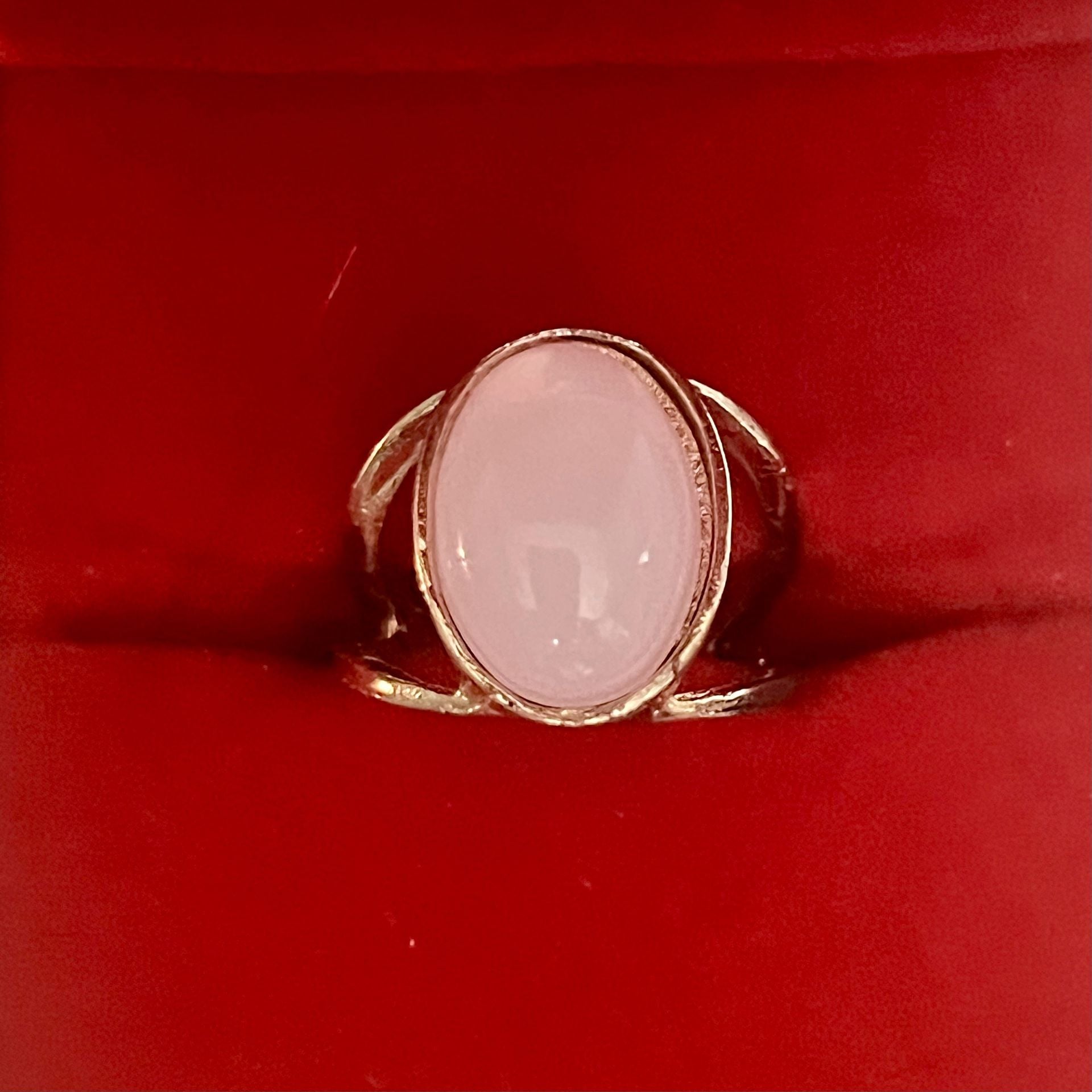 Vintage Rose Quartz Cabochon Gold Tone Cocktail Ring Size 6 2
