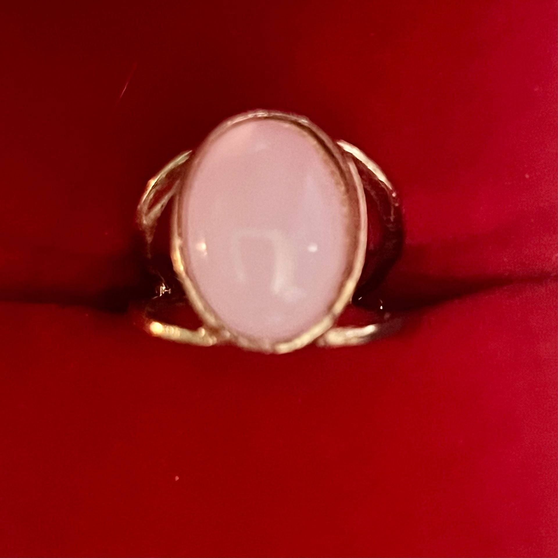 Vintage Rose Quartz Cabochon Gold Tone Cocktail Ring Size 6 5