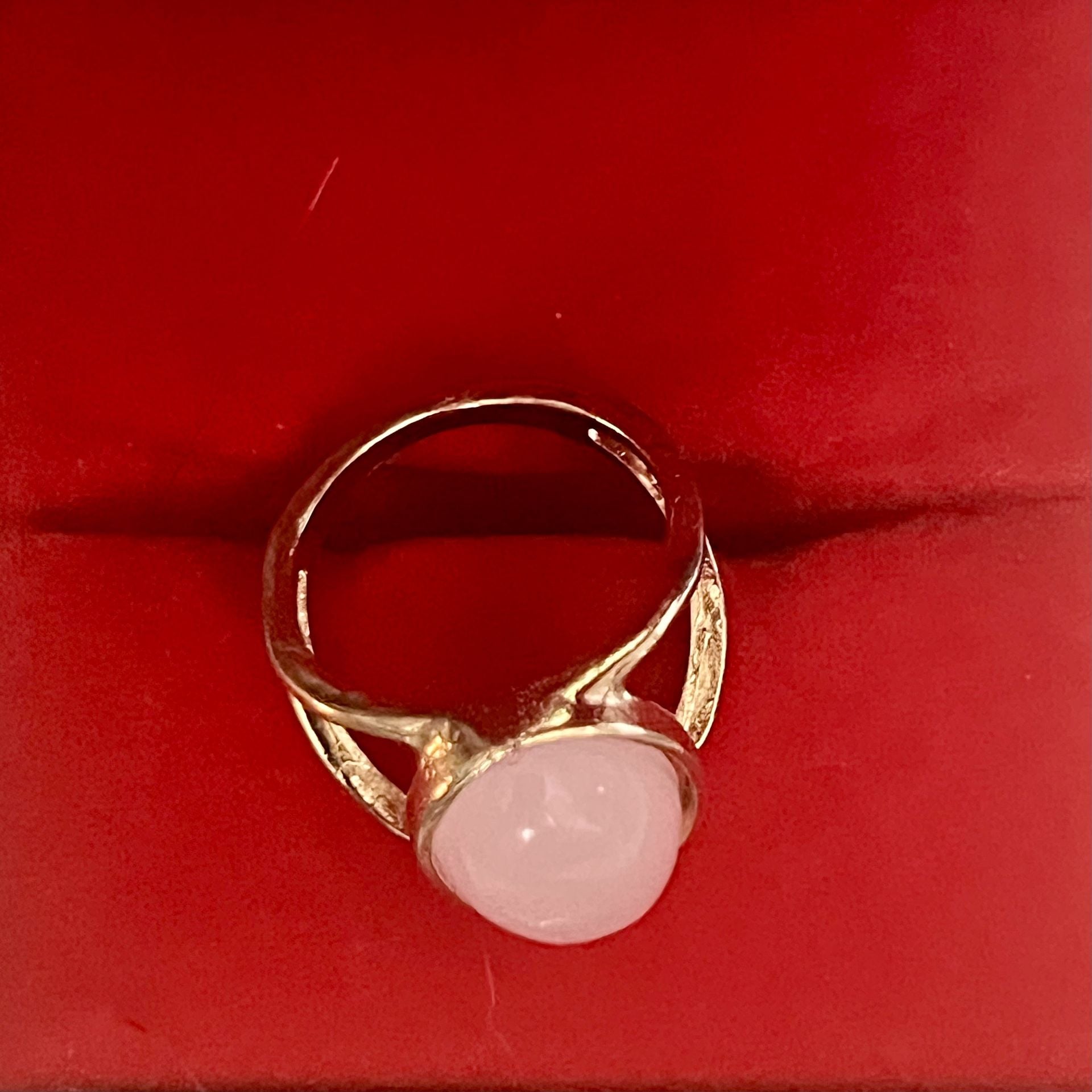 Vintage Rose Quartz Cabochon Gold Tone Cocktail Ring Size 6 7