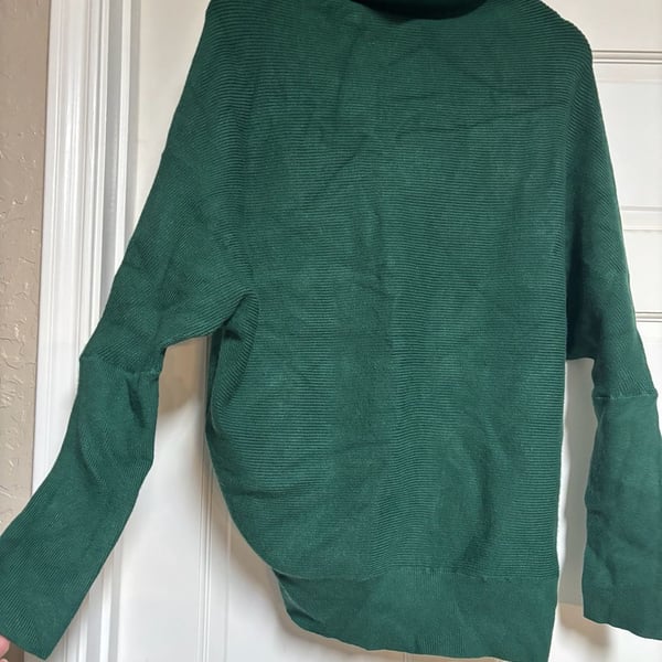 Bluivy mock neck  Size S/M Green Ribbed Knit Pullover #Cabincore / #Whimsigoth