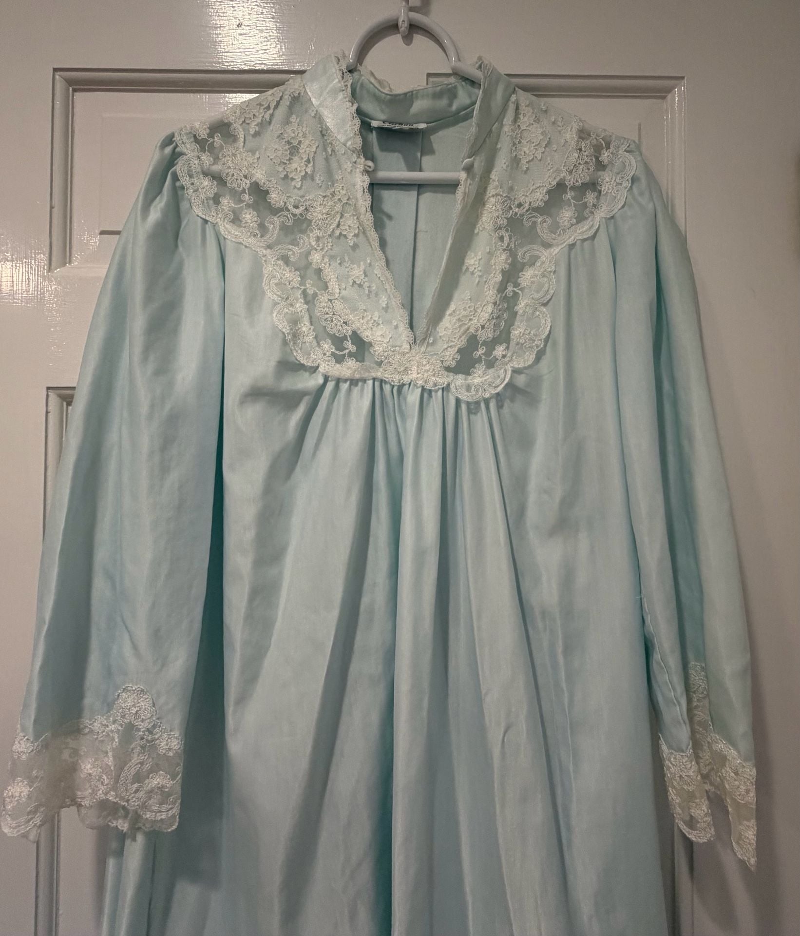 Vintage Cottagecore Coquette Corhan Nightgown Light Blue Satin Lace 6