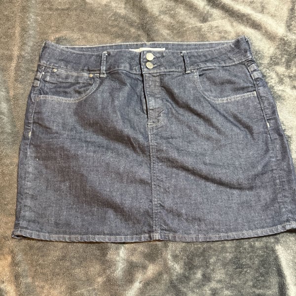 Old Navy Stretch 16 Dark Blue Denim Mini Skirt with Pockets