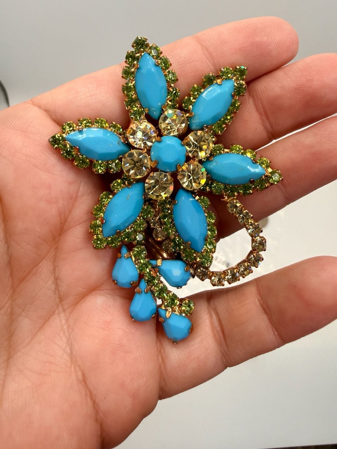 Vintage Statement Flower Brooch Gold Tone Turquoise Rhinestone 2