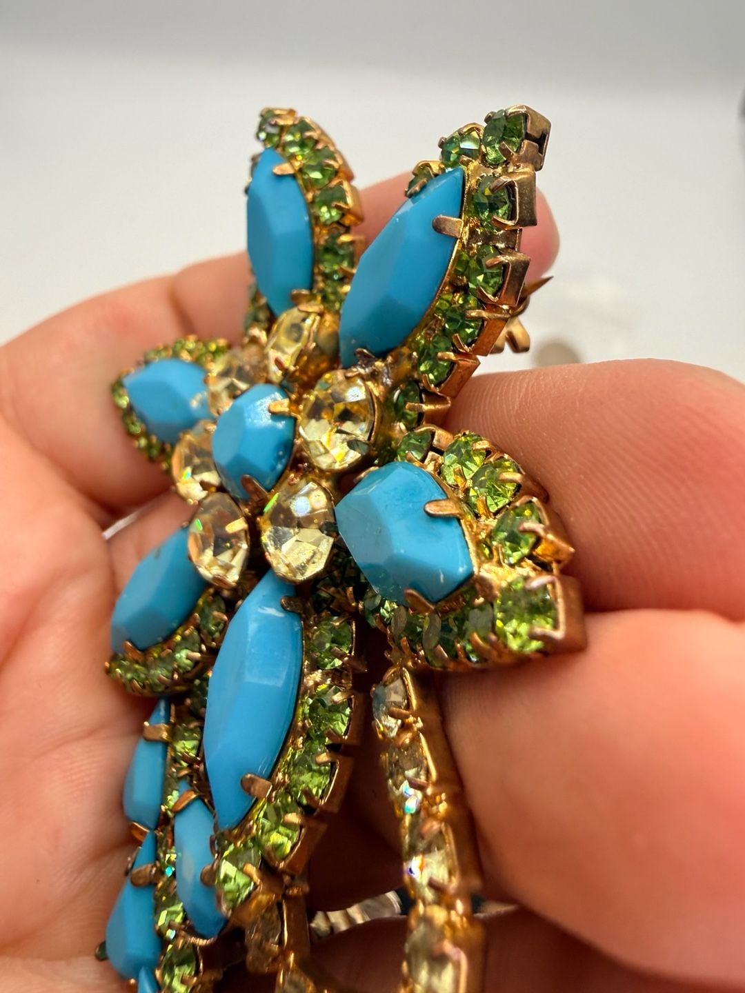 Vintage Statement Flower Brooch Gold Tone Turquoise Rhinestone 6