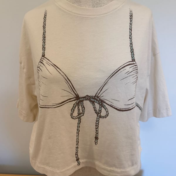 Gen Z American Eagle Bikini Graphic T-Shirt Size S Cream Cotton Crop Top