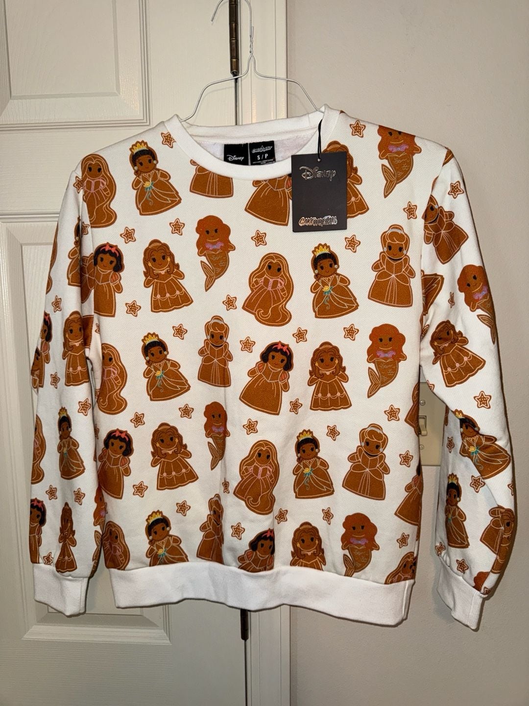CakeWorthy Disney Princess Gingerbread Crewneck Sweatshirt Size S White 1