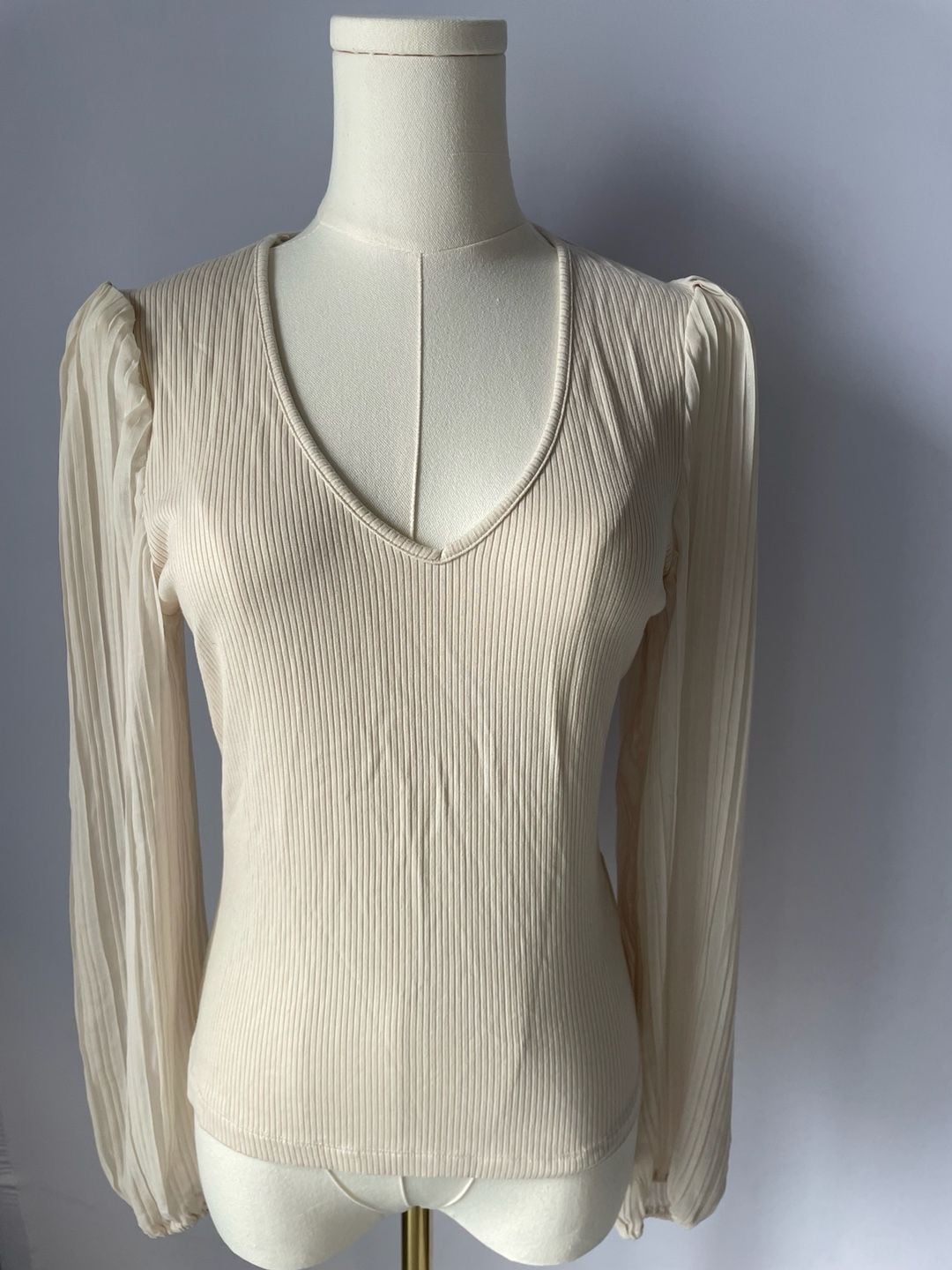 Heartloom Cream Ribbed Chiffon Sleeve Blouse 2