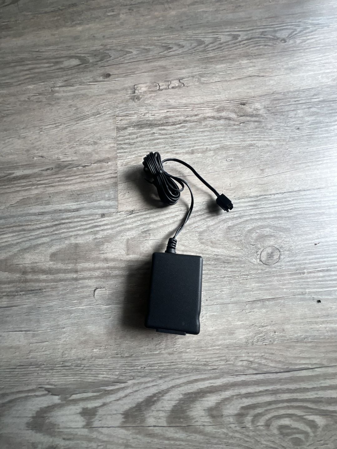 Keystone GFP051DA-2425 24V 0.25A Power Adapter 2