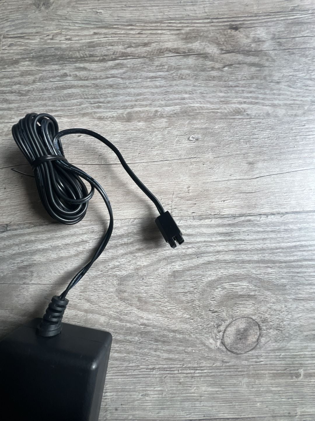 Keystone GFP051DA-2425 24V 0.25A Power Adapter 3