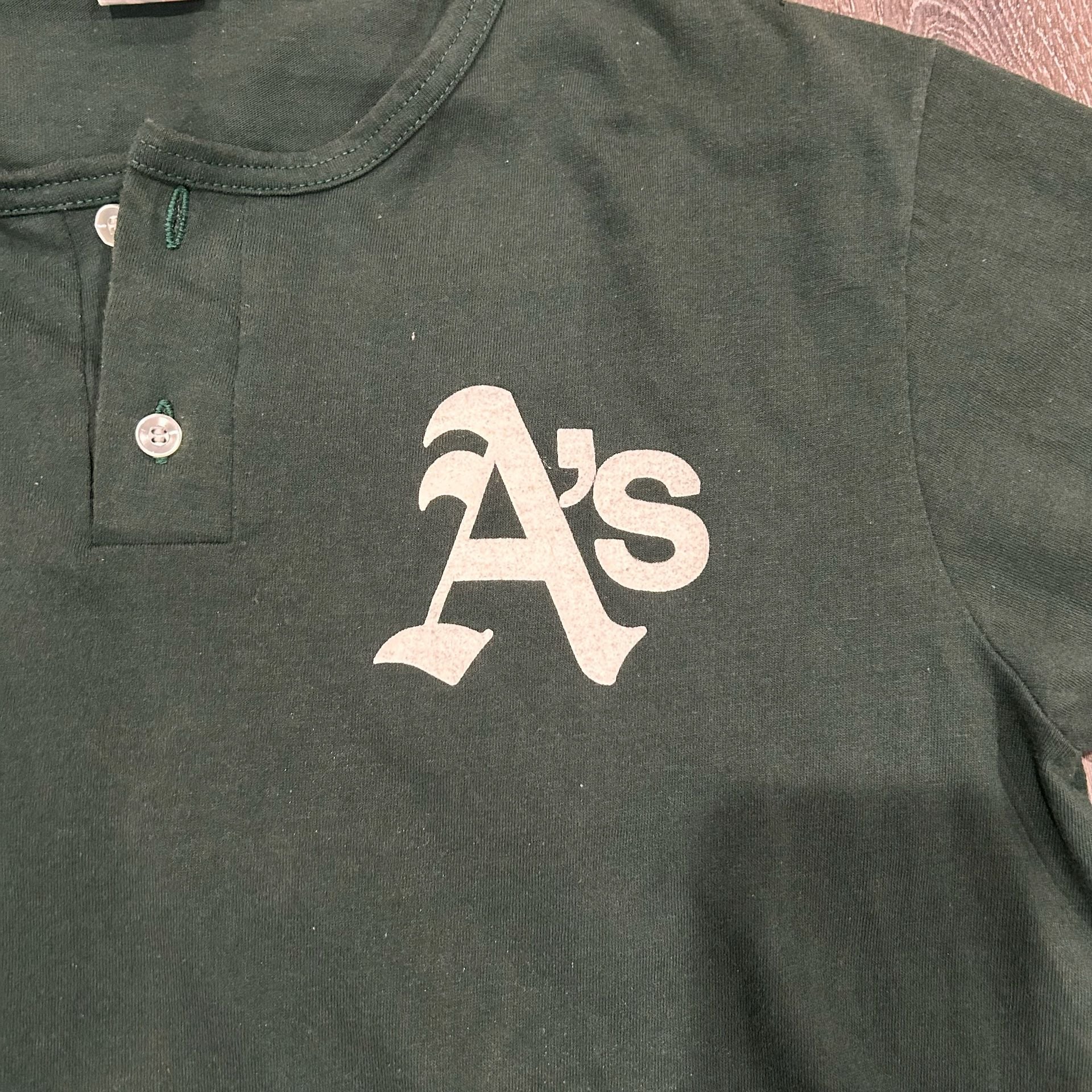 Vintage Universal Athletics Oakland A's Henley Size XL 5