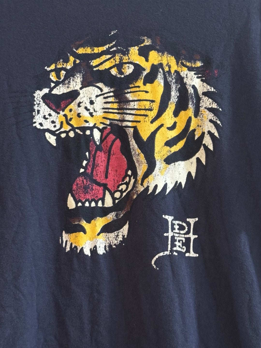 Ed Hardy Men's Tiger Head Graphic T-Shirt Navy Blue Distressed Y2K Retro Tee Size S 3