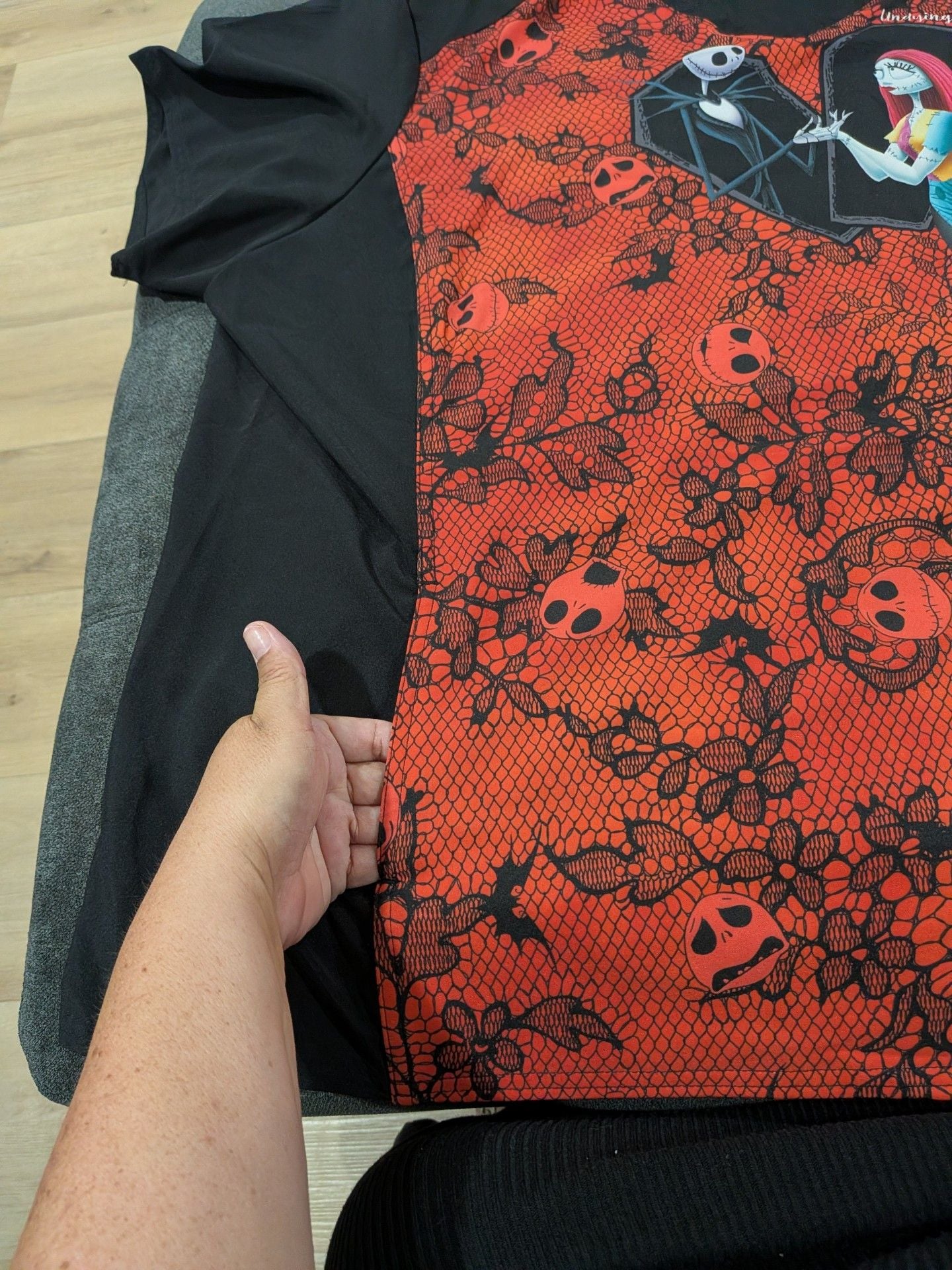 Disney The Nightmare Before Christmas Scrub Top Size 5XL Jack & Sally 6
