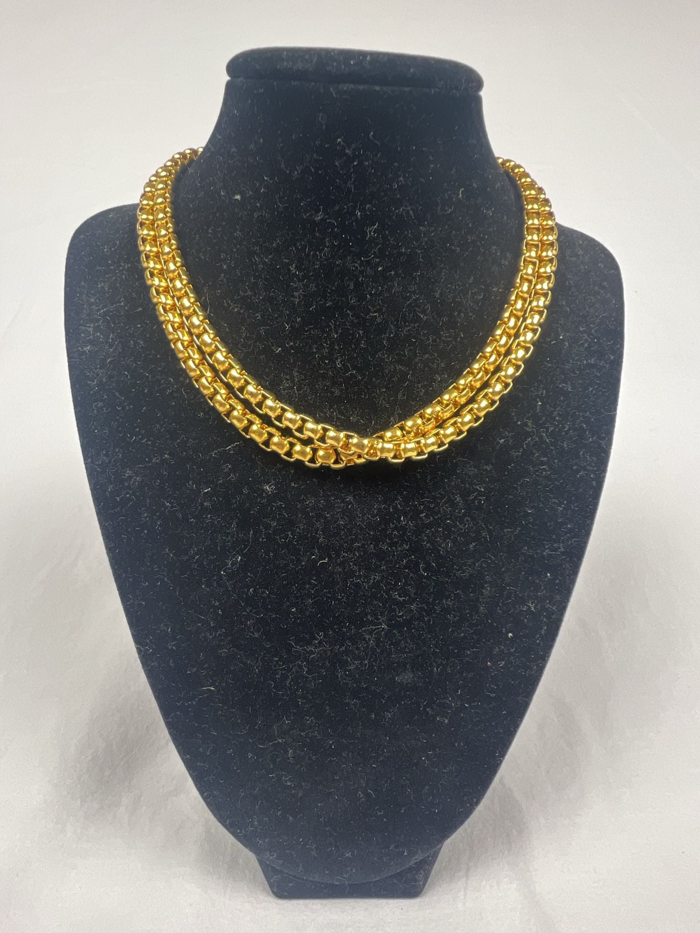 ChainsHouse Gold Tone Link Chain Necklace 28 Inches 2