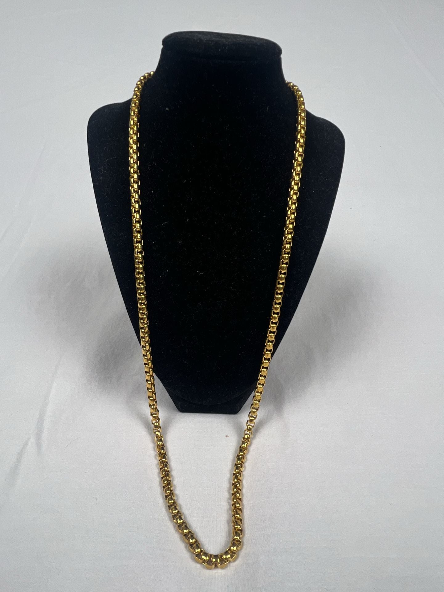 ChainsHouse Gold Tone Link Chain Necklace 28 Inches 3
