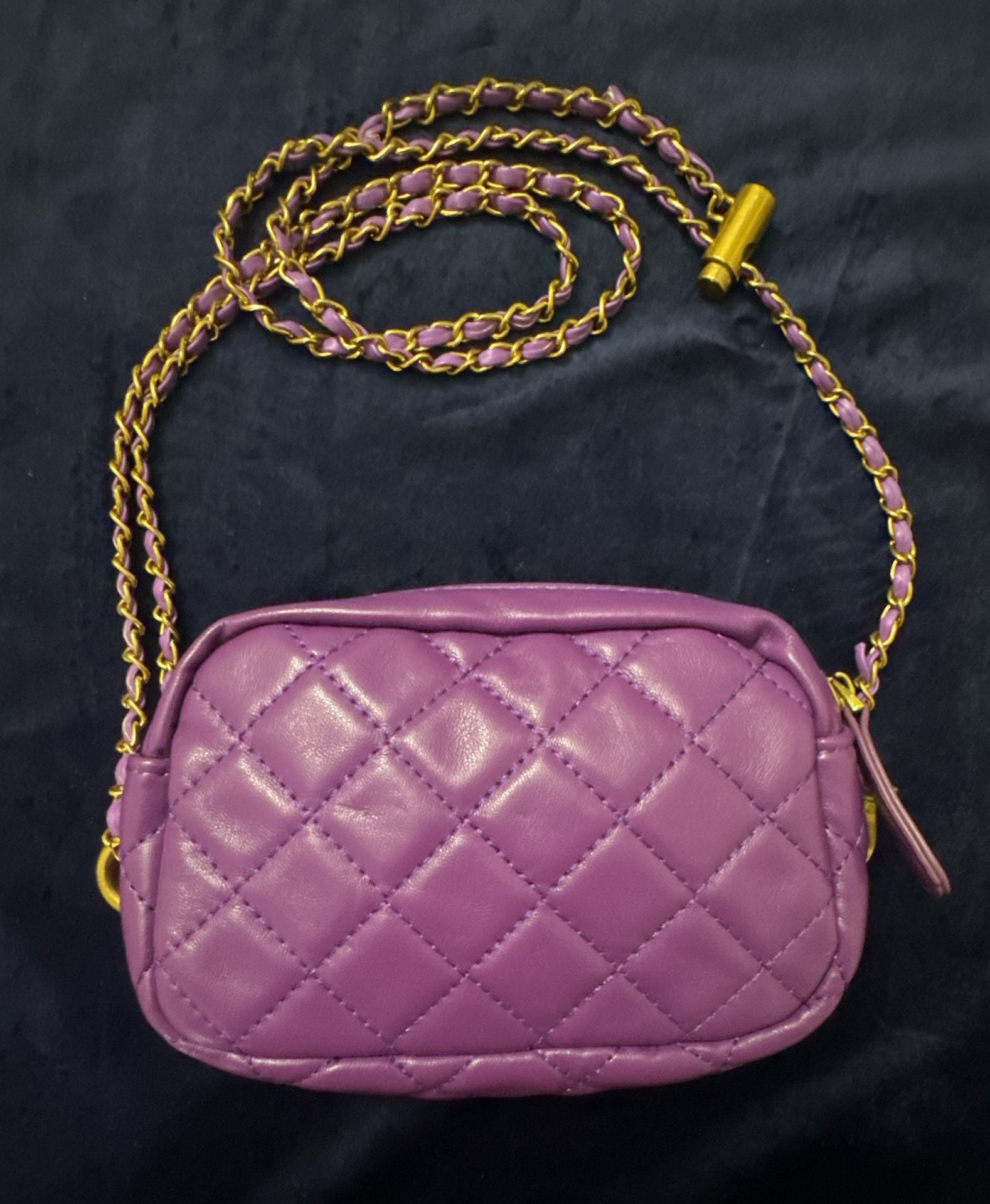 Quilted Mini Crossbody Bag boutique item great condition , trendy purple color ! 2