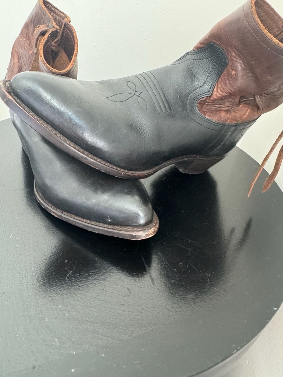 Frye Billy Cross Stitch Short Cowboy Heeled Booties Brown Black Women's Sz 5.5 B 2