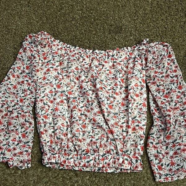 Pink Lily Floral Off Shoulder Top Size XS White Red
