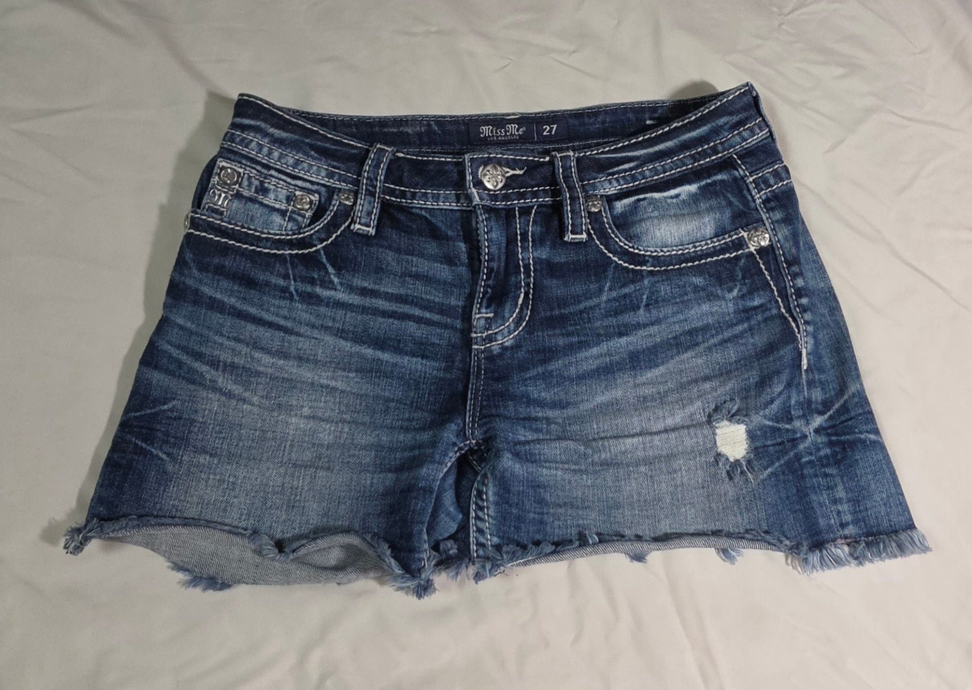 Miss Me Embroidered Denim Shorts Size 27 3
