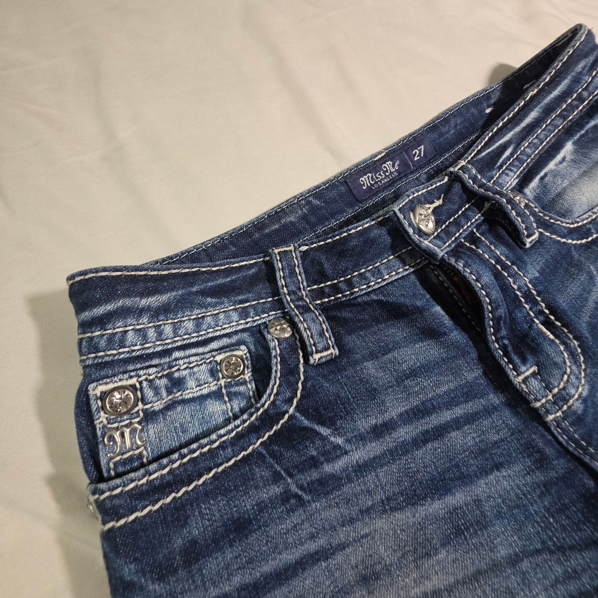 Miss Me Embroidered Denim Shorts Size 27 6