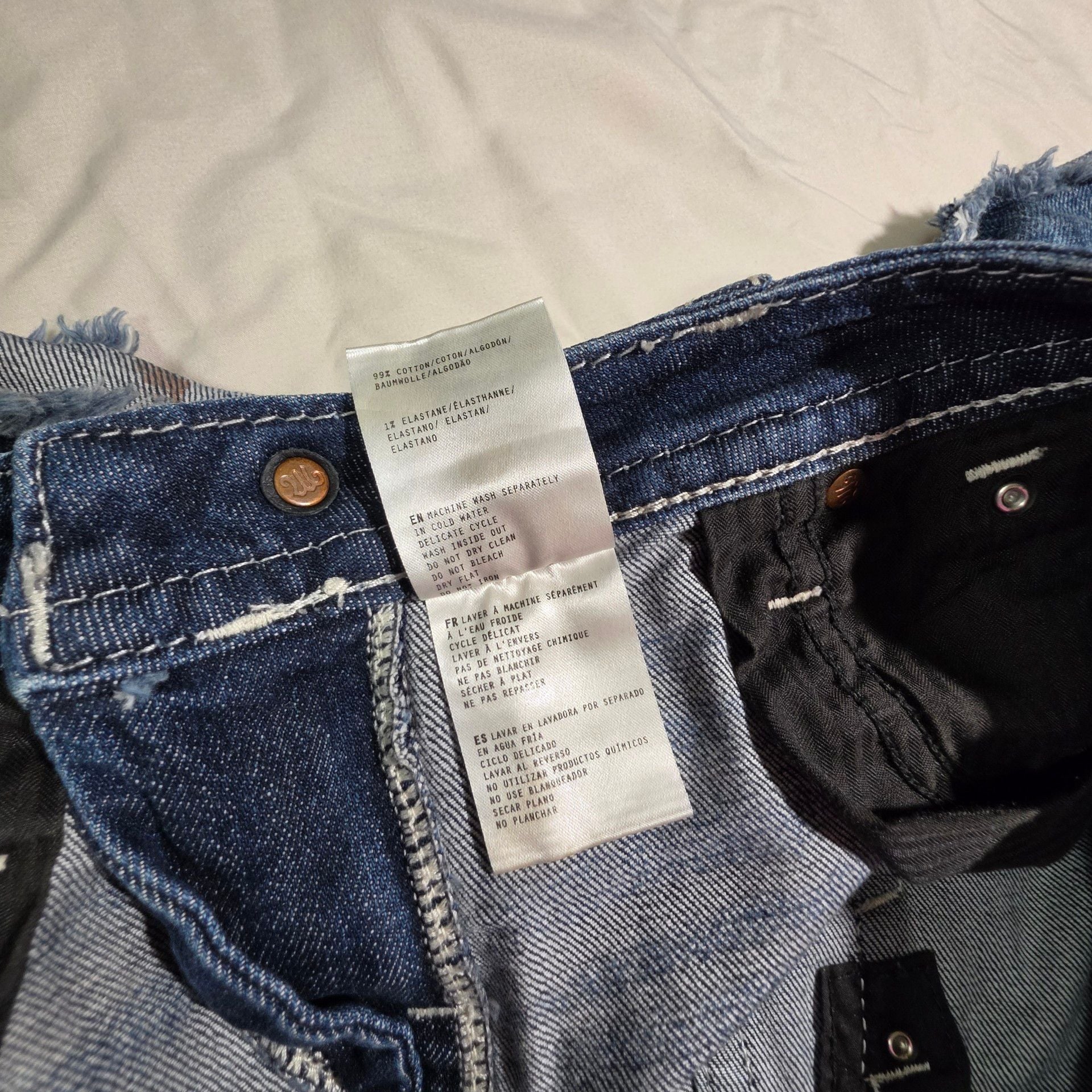 Miss Me Embroidered Denim Shorts Size 27 8