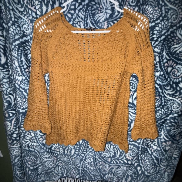 STAND OUT IN THE CROWD SWEATER,