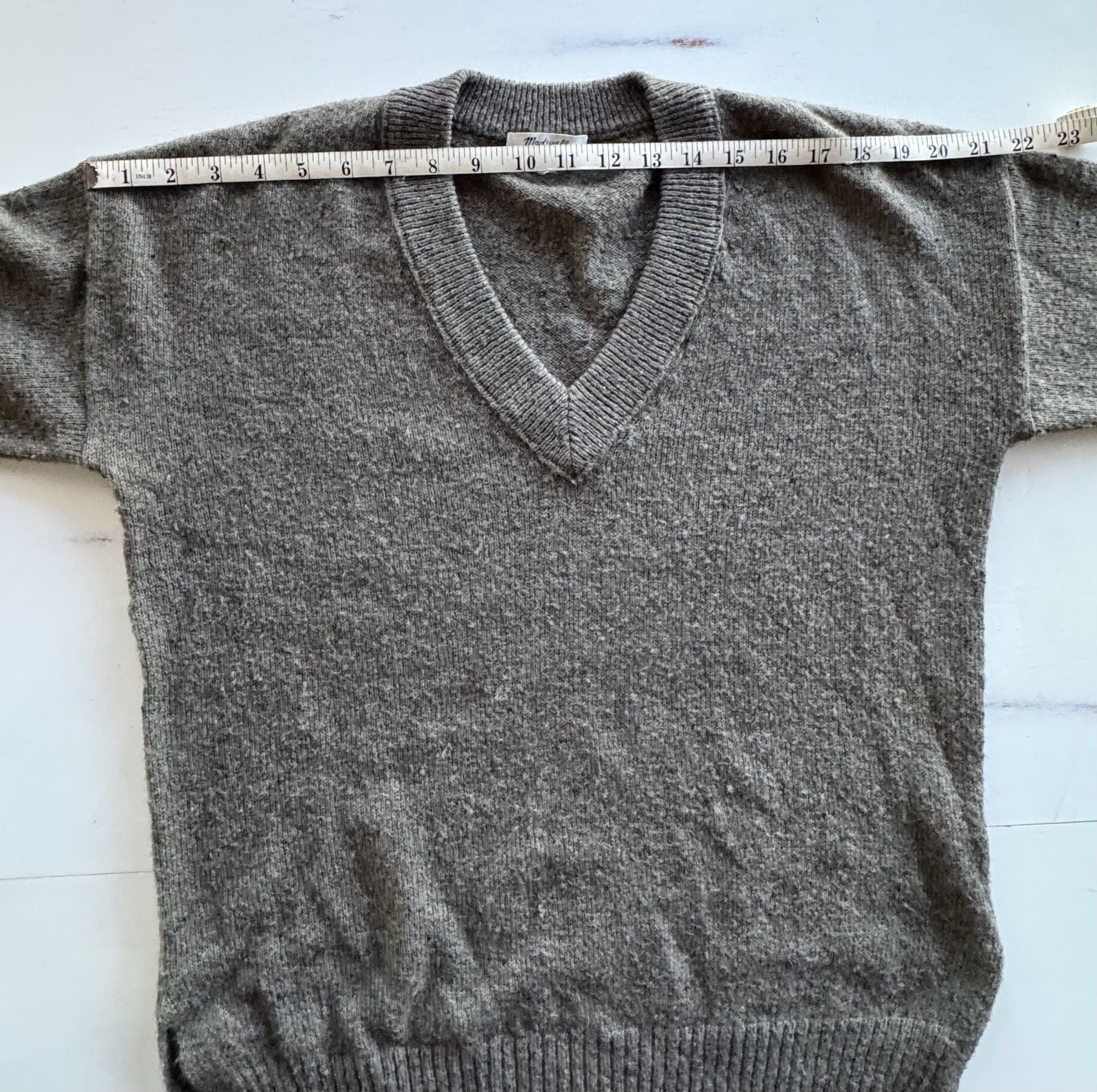 Madewell Olive Green V-Neck Cashmere Sweater Size S 7