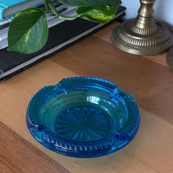 Indiana Glass Blue Sunburst Art Glass Ashtray
