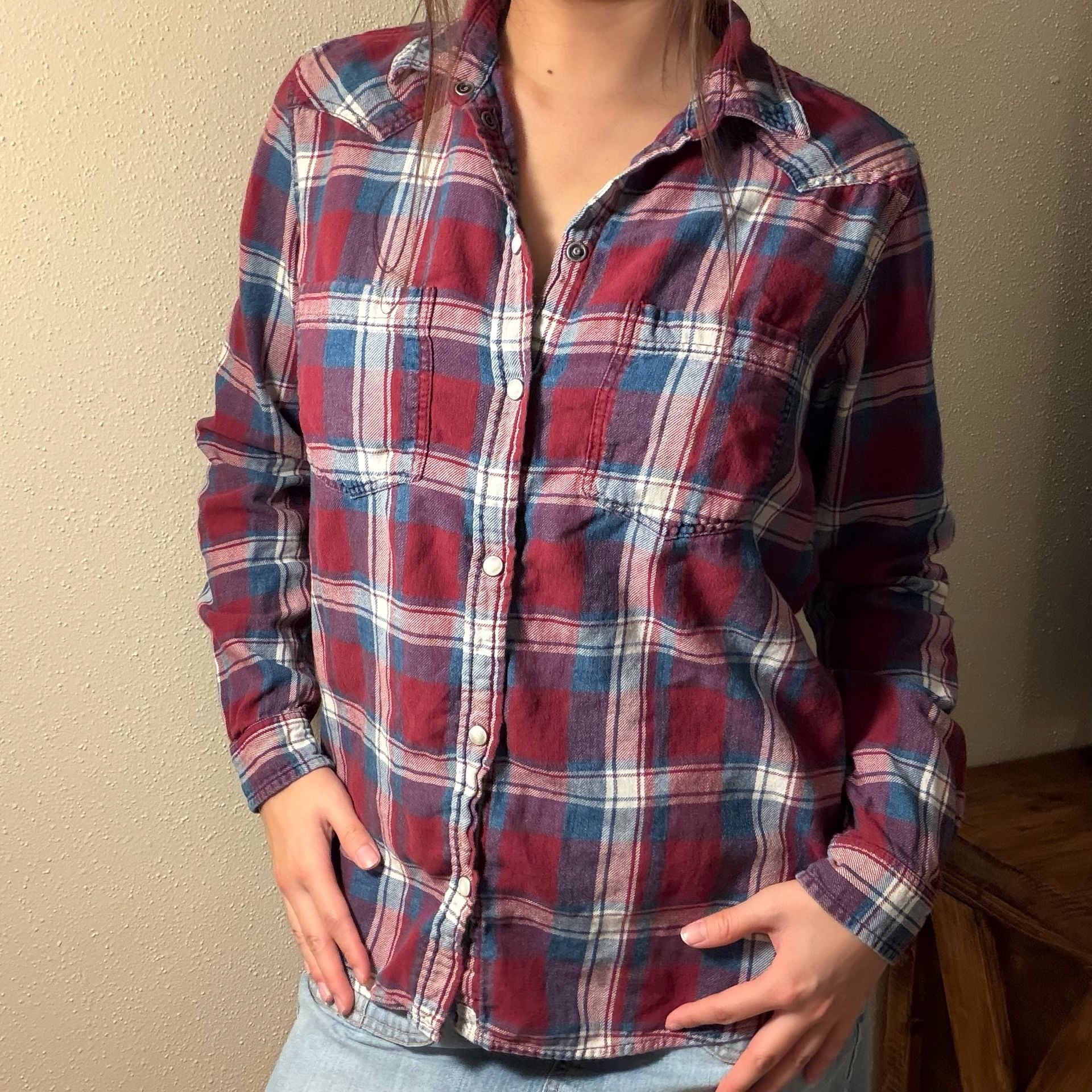 American Eagle Outfitters Plaid Button Down Shirt Red Blue 5
