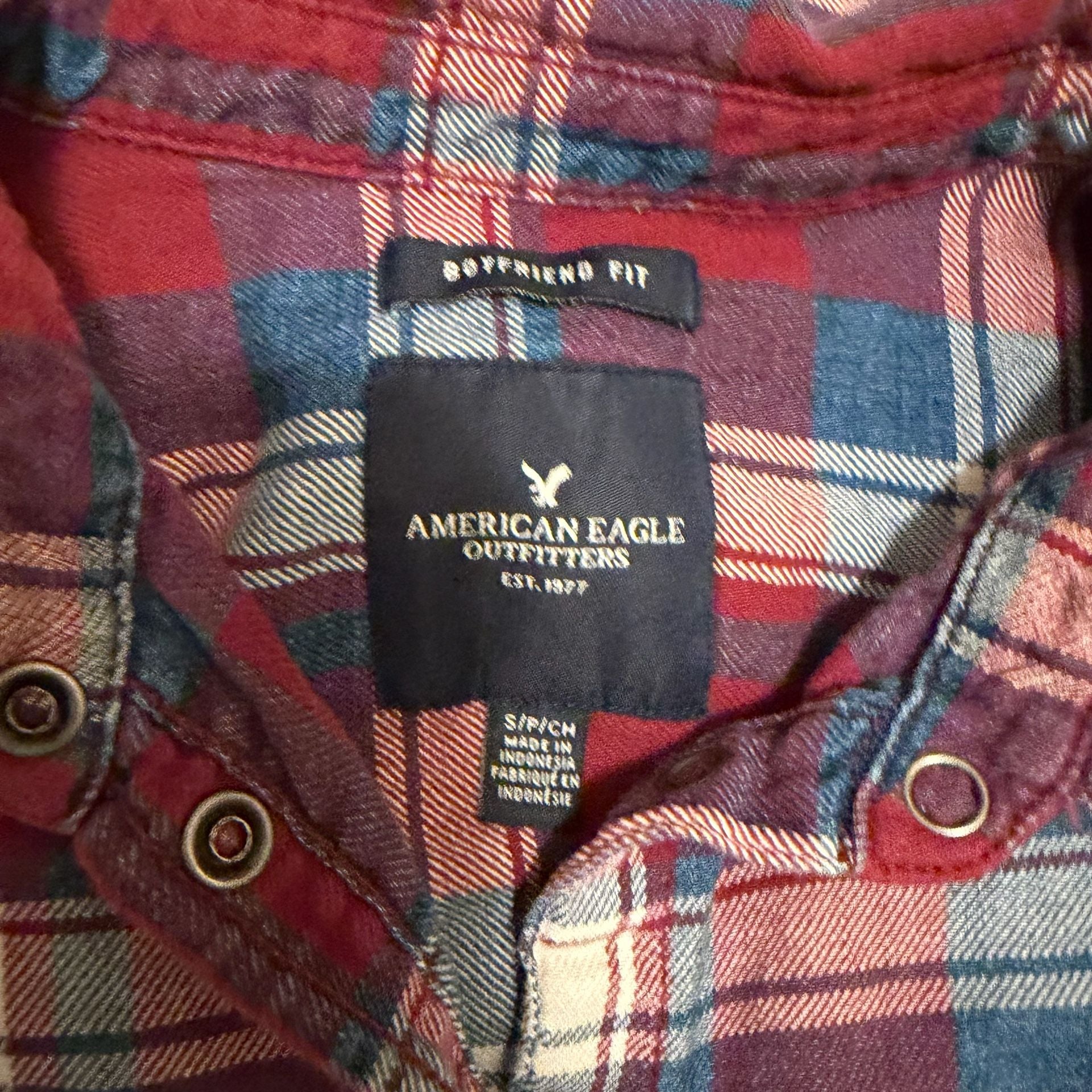 American Eagle Outfitters Plaid Button Down Shirt Red Blue 4