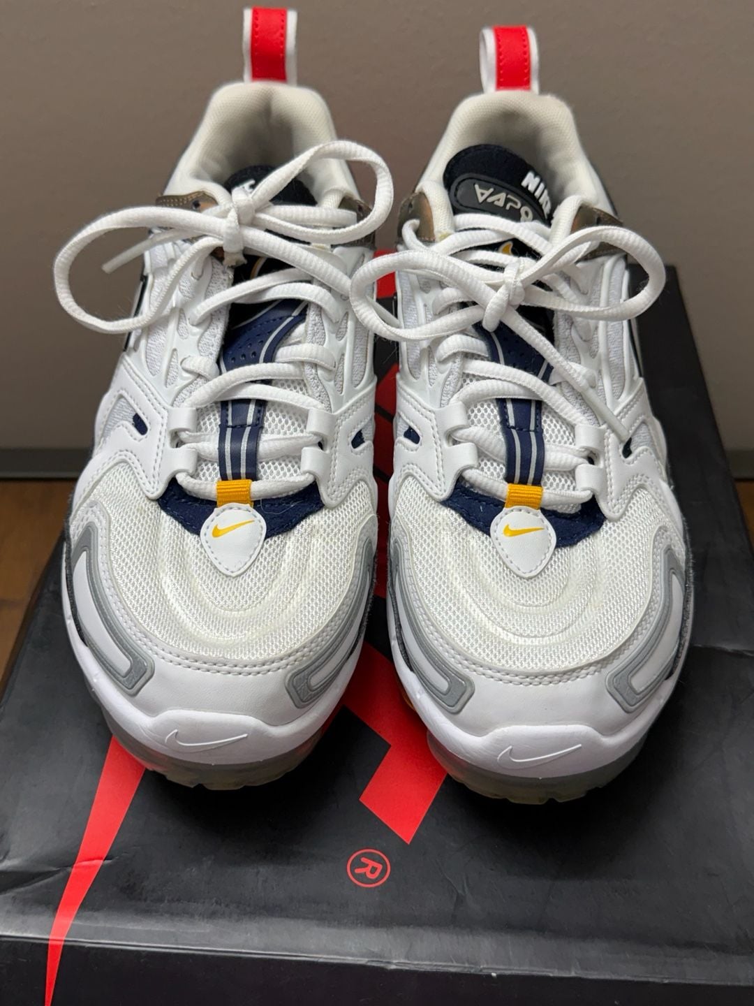 Nike Air VaporMax Evo White Tech Grey Midnight Navy DC9113-100 3
