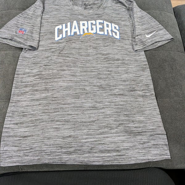Nike Los Angeles Chargers NFL Dri-Fit T-Shirt Size L Gray