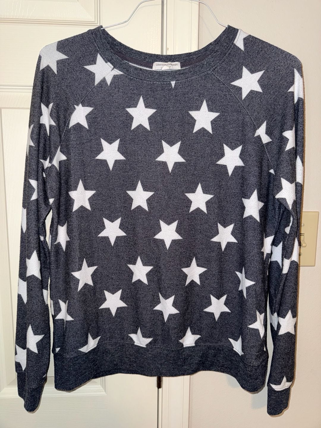 Grayson Threads Star Print Sweatshirt Size M Gray White 2