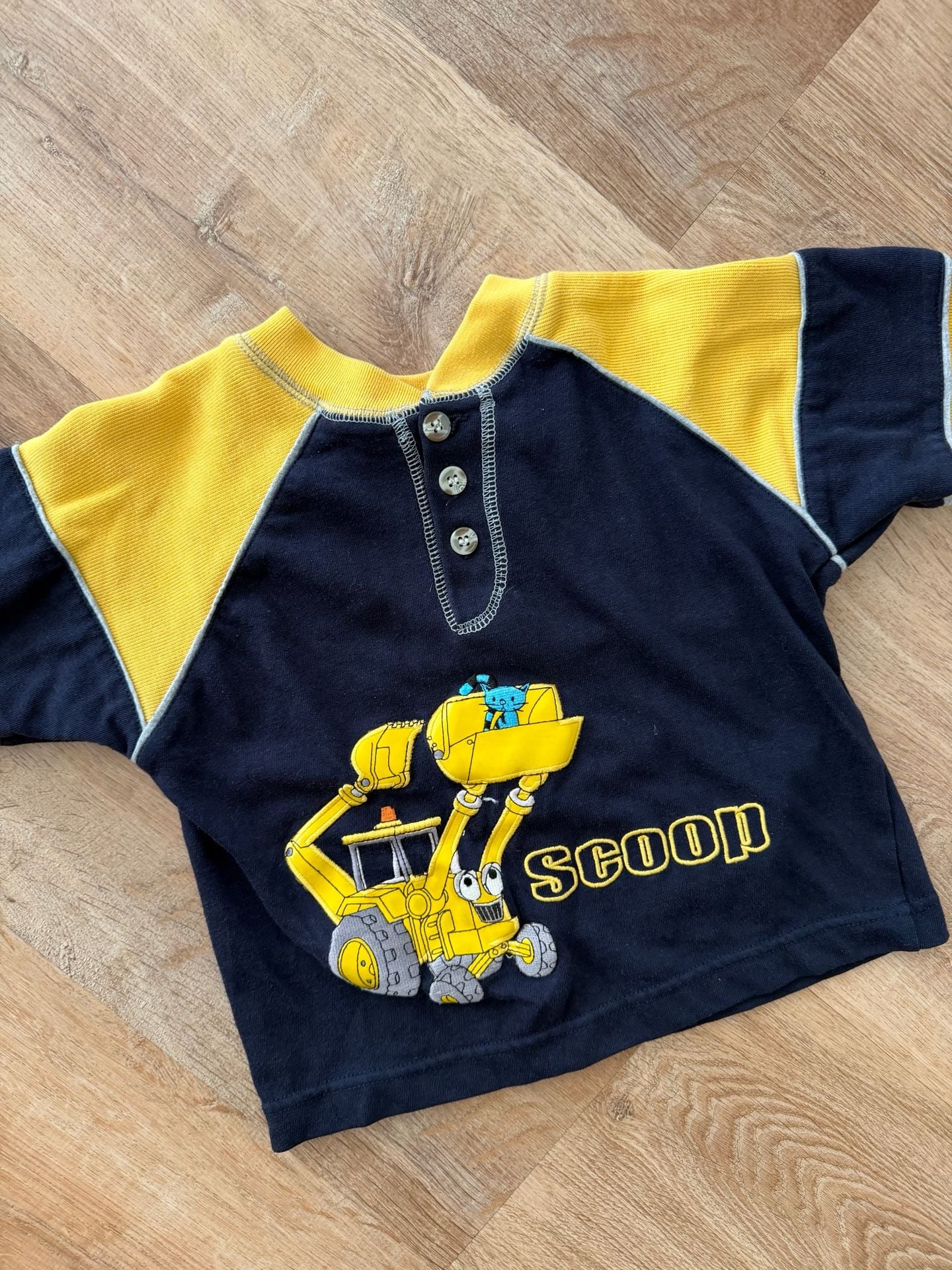 Vintage 2001 Bob the Builder Construction Vehicle “scoop”Long Sleeve Shirt 2