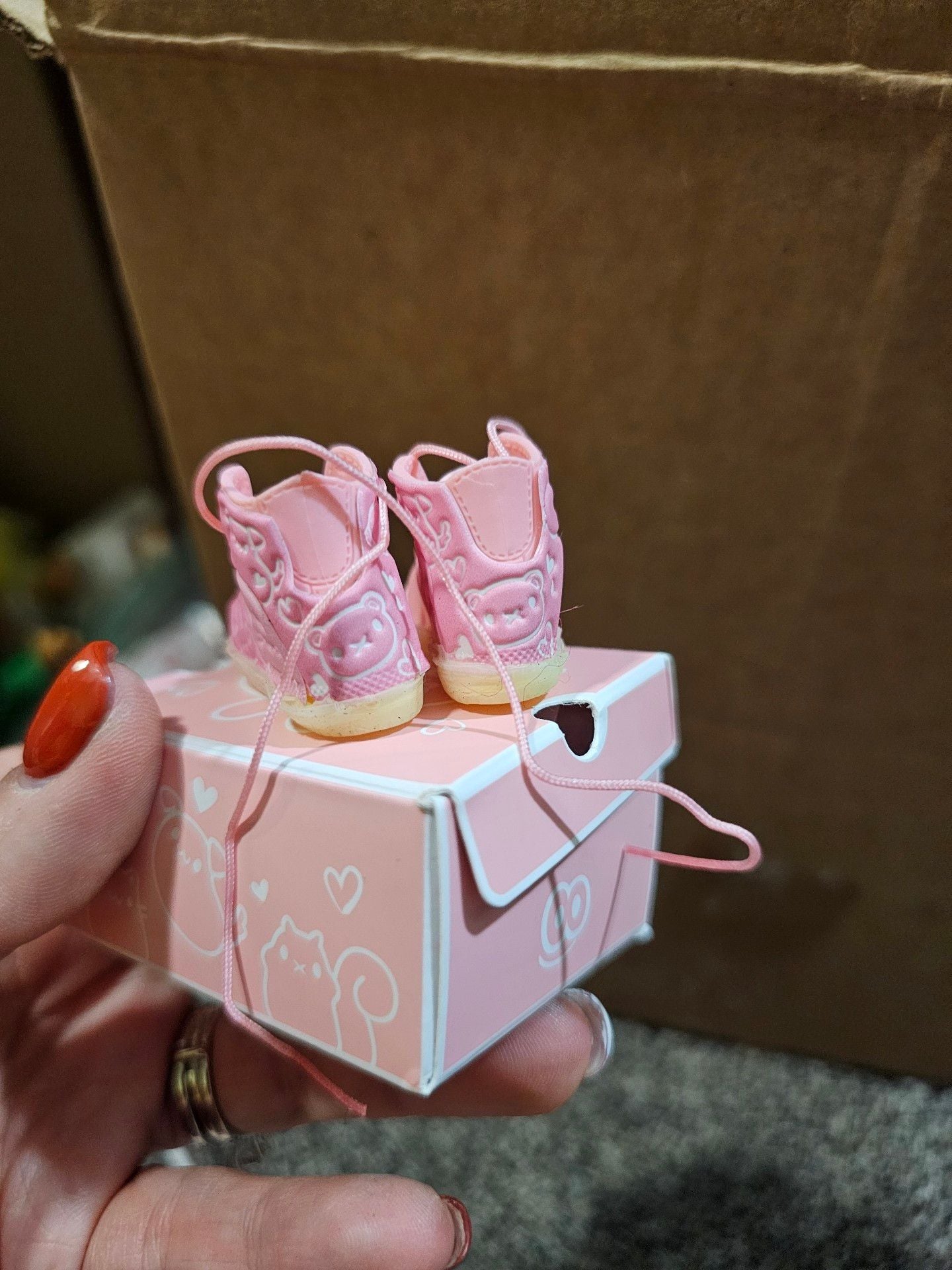 Miniverse Make It Mini Shoes High Top Pink Cat Sneakers *callout* 3