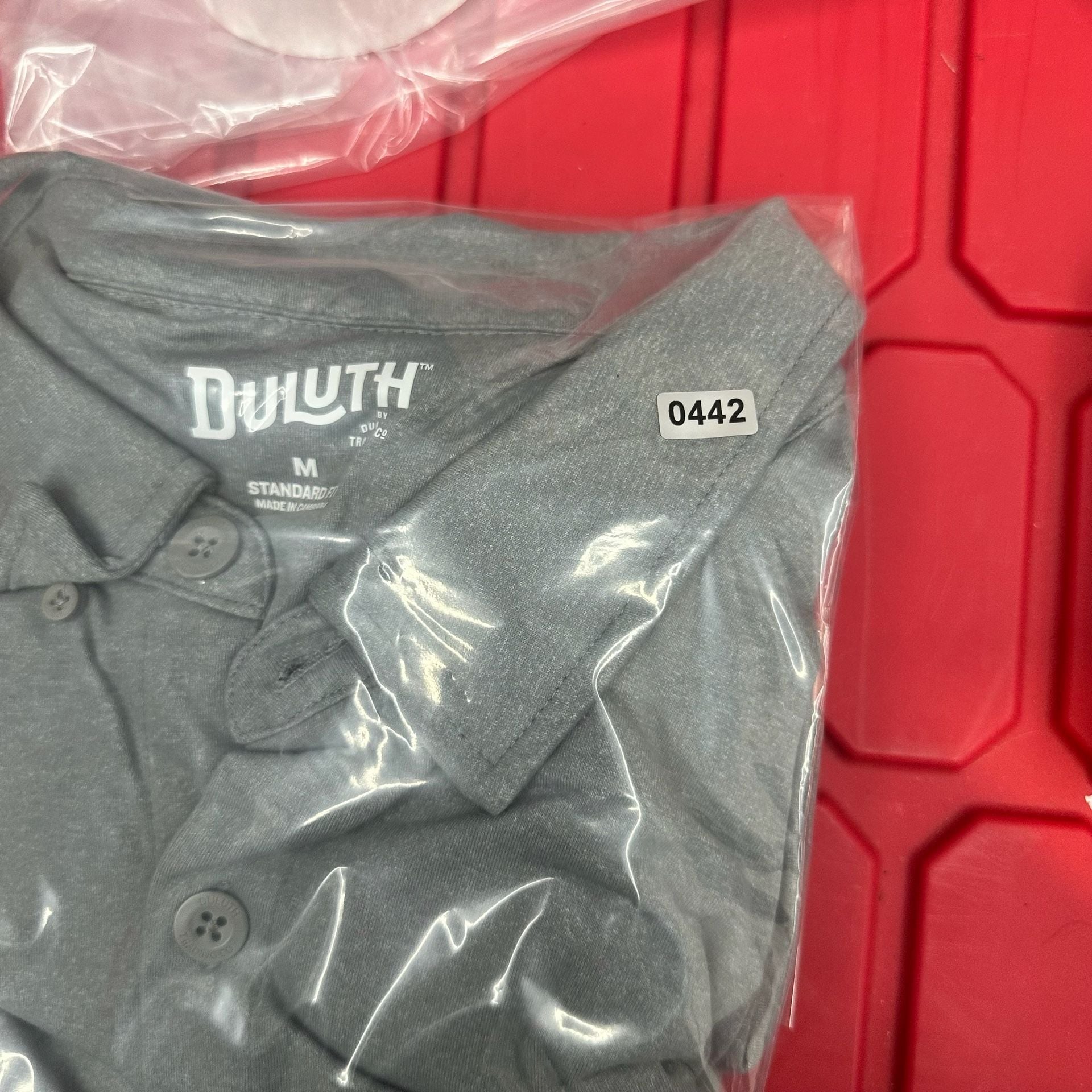 Duluth Trading Co Long Sleeve Button Shirt - Medium 8