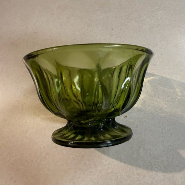 Anchor Hocking Fairfield Avocado Green Pedestal Candy Dish Bowl