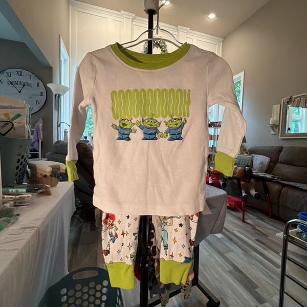 Old Navy Pixar Toy Story Long Sleeve T-Shirt Size 12-18M White Green