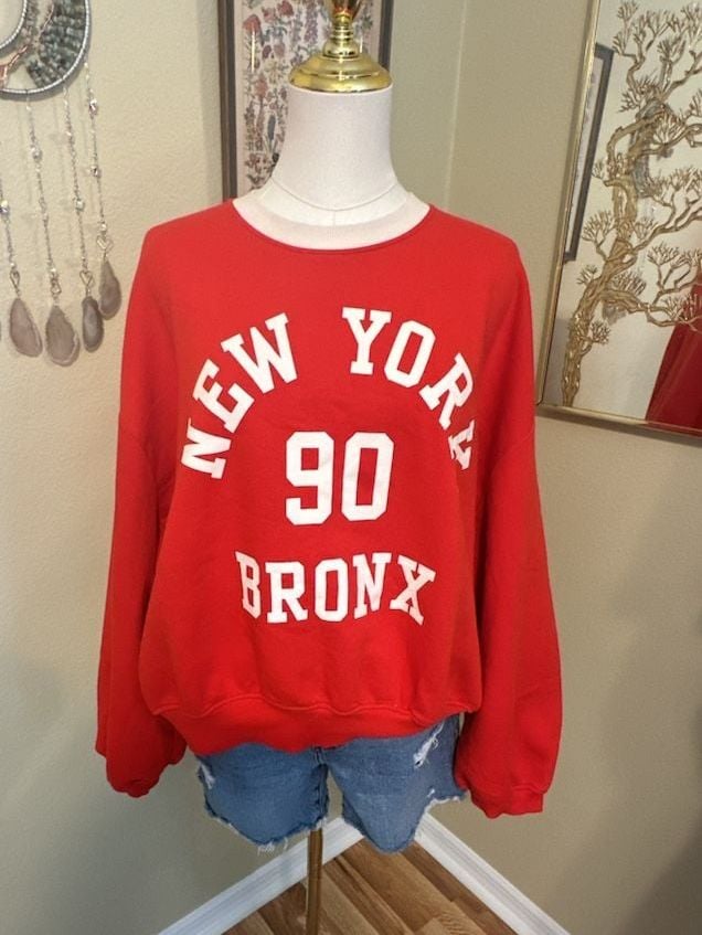 Zara New York NY Bronx Red crewneck ringer sweatshirt Size L Oversized fit 3