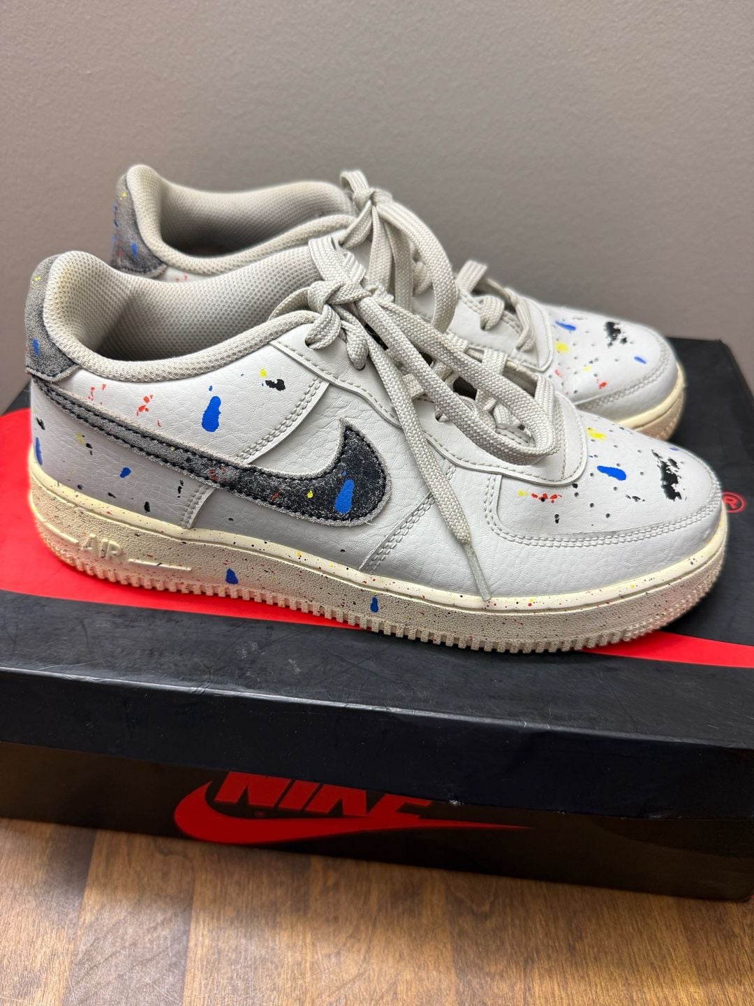 Nike Air Force 1 LV8 Paint Splatter 4