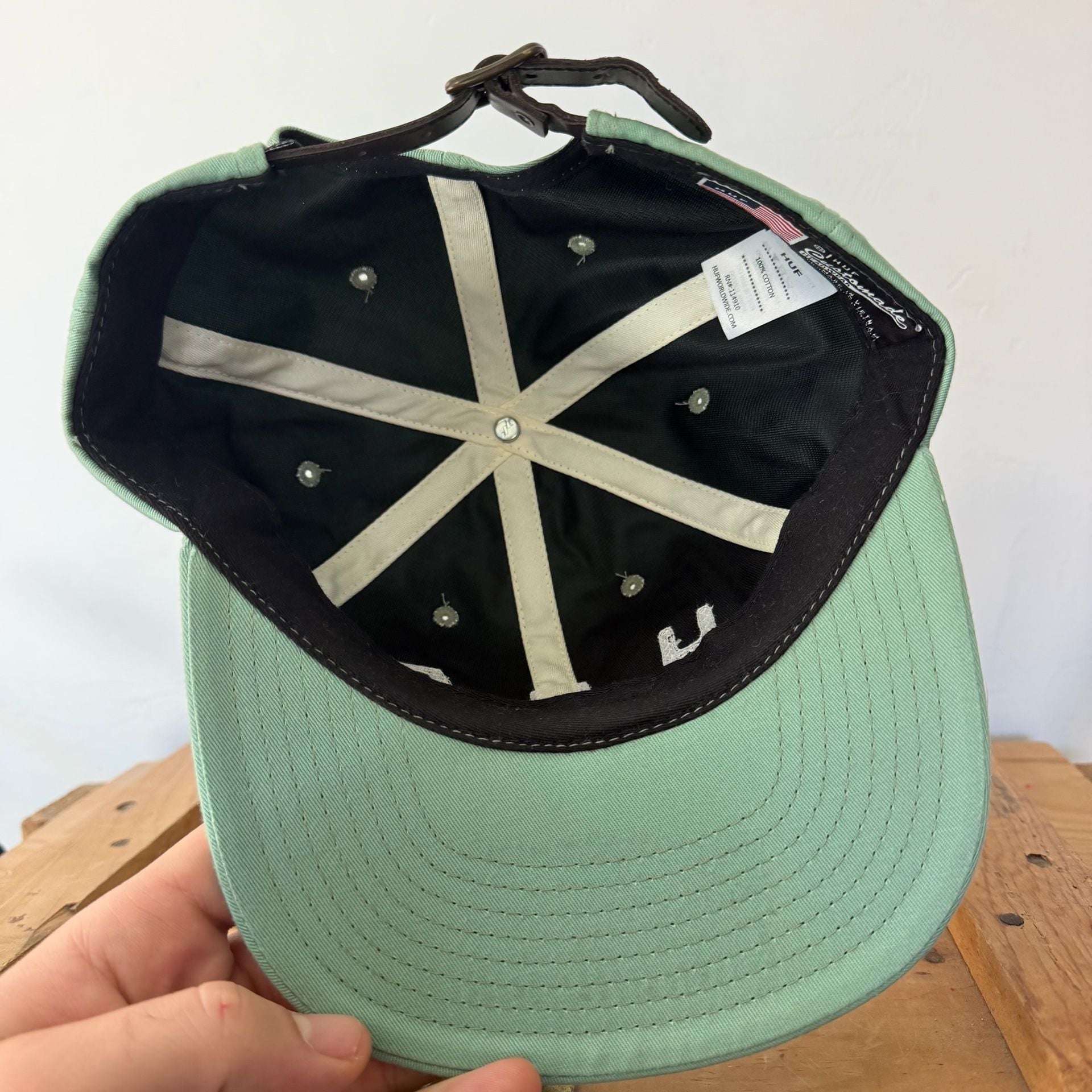 Rare HUF Mint Green Leather Toggle Hat - OSFM 7