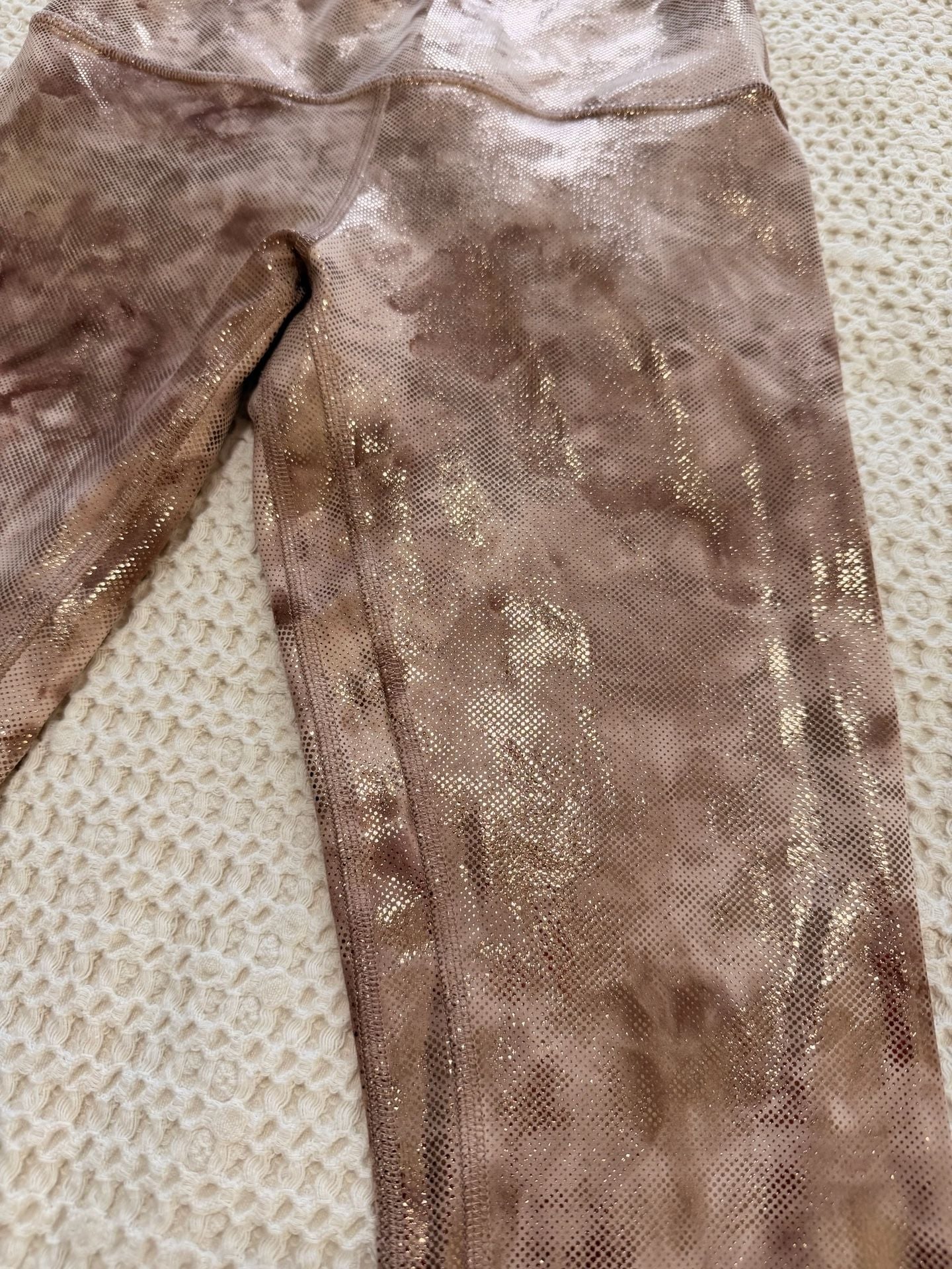 RARE Lululemon Align HR Pant 25" Shine Diamond Dye Cacao Gold Foil - Size 4 (LW5FBSS) 3