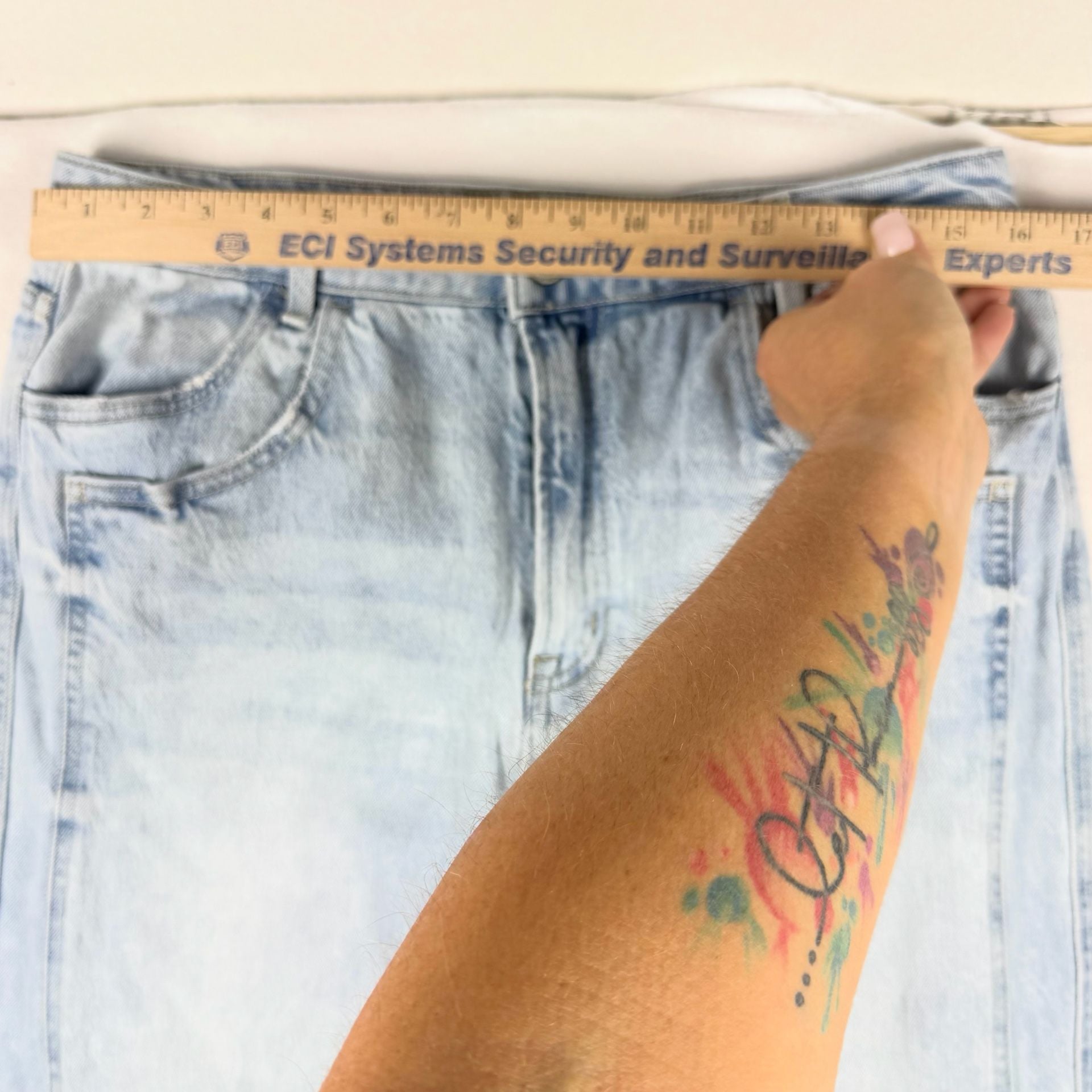 Vervet Blue Light Wash Wide Leg Jeans Size 28 8