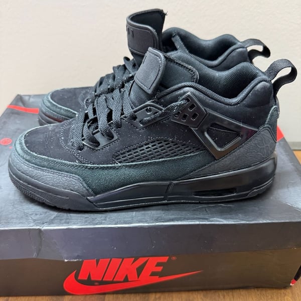 Nike Air Jordan 4 Retro Black Cat Youth Size 6.5Y