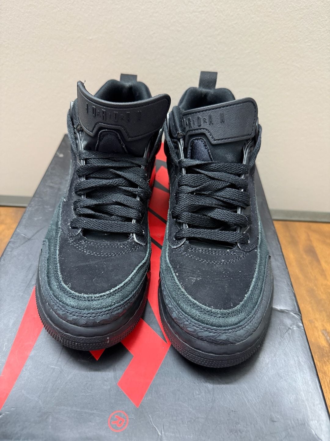 Nike Air Jordan 4 Retro Black Cat Youth Size 6.5Y 3