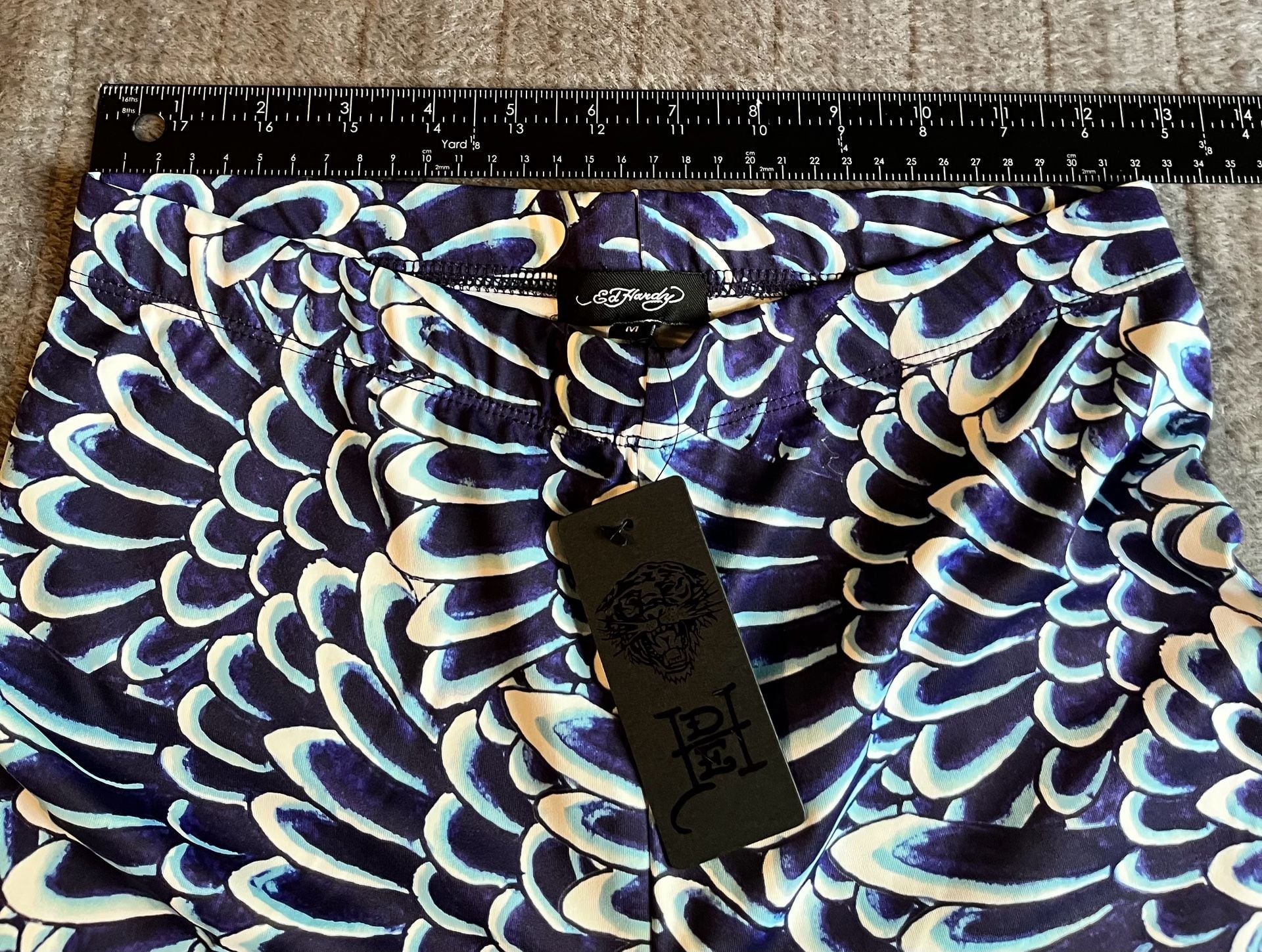 Ed Hardy 2 PC Matching Set Size M Blue Feathered Graphic Top + Leggings NWT 10
