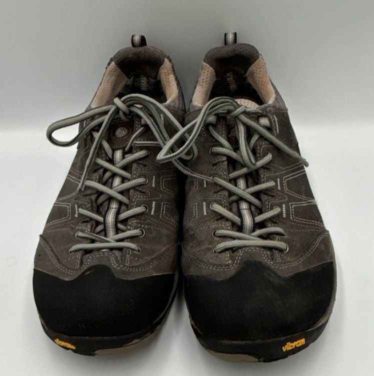 Asolo Men's Hiking Shoes Gray Vibram Soles
Size 10.5
#875
4