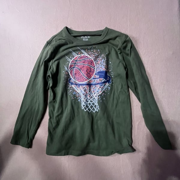 The Children's Place Boys Long Sleeve Basketball Graphic Tee Green