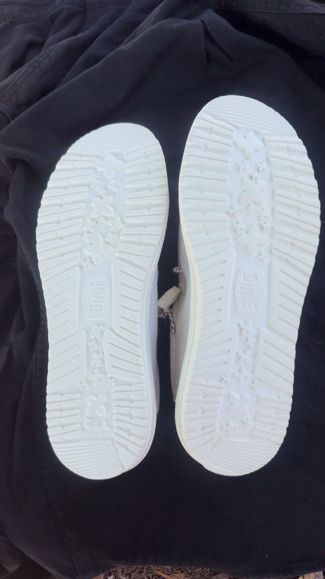 Hey Dude Wally Americana Off White Canvas Shoes 6