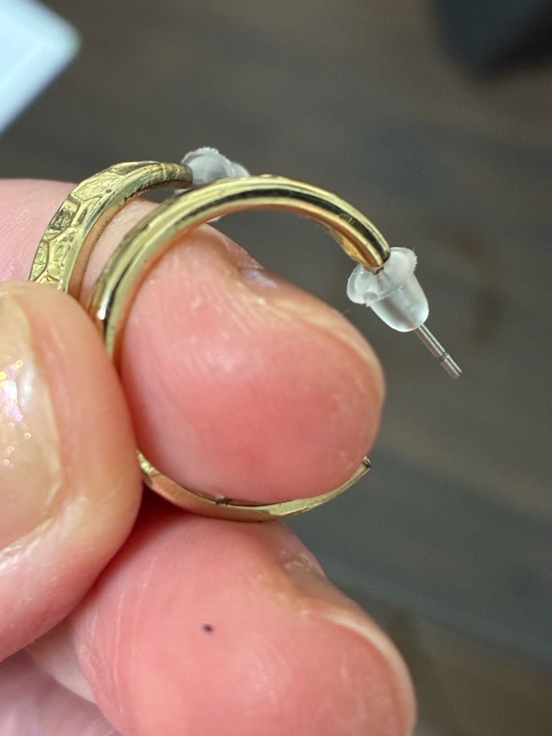 Gold Tone Hammered Pattern Small Hoop Earrings 6