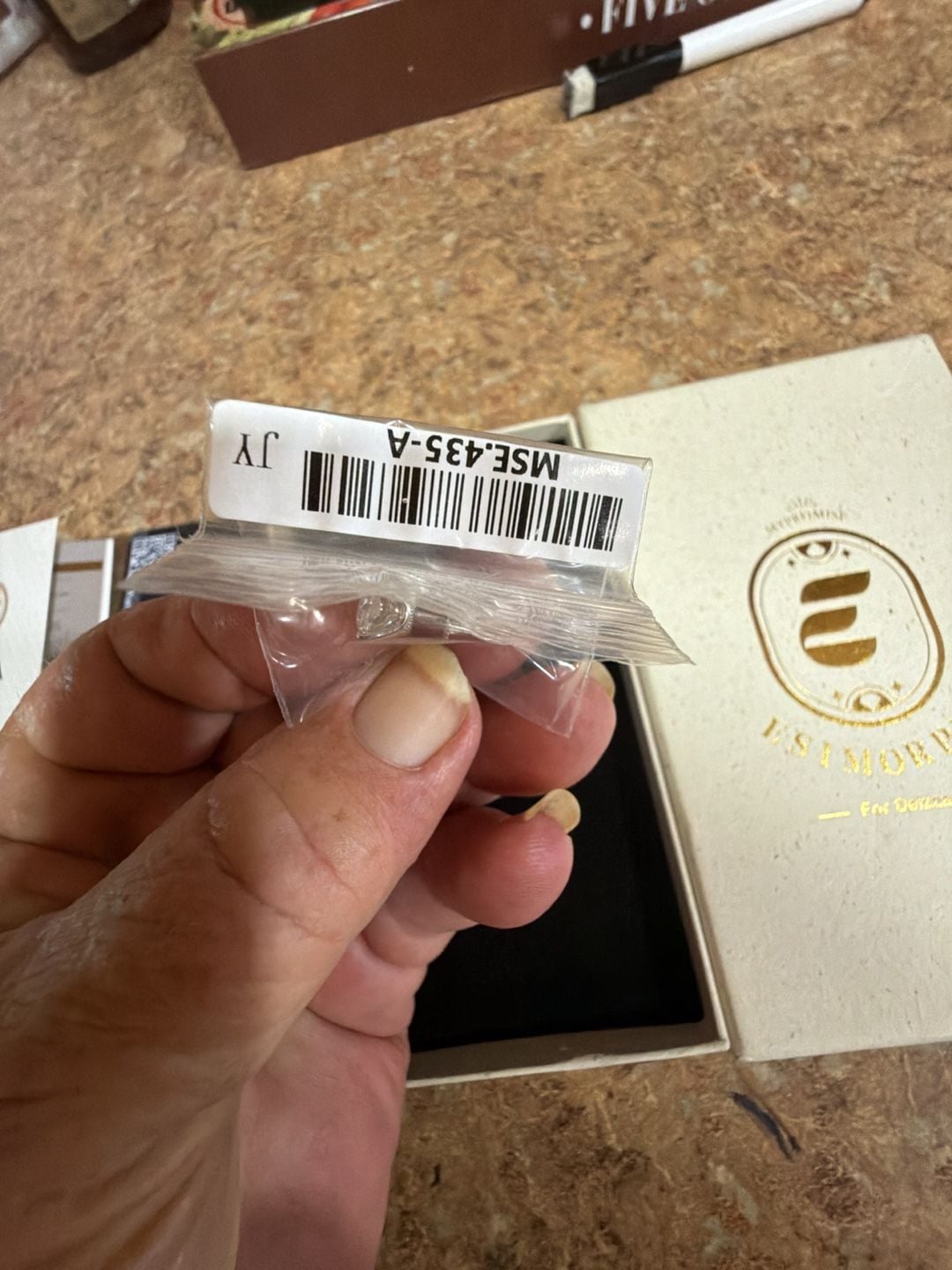 Esimorpym Diamond Stud Earrings with GIA Certificate and Box 4